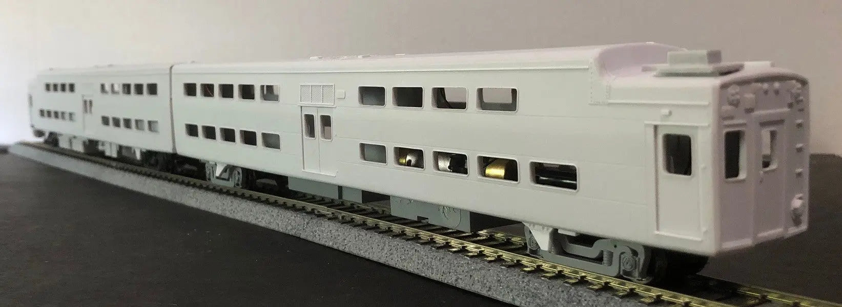 HO Scale Highliner MU Car Kit (Metra, RTA, IC) Fusion Scale Graphics