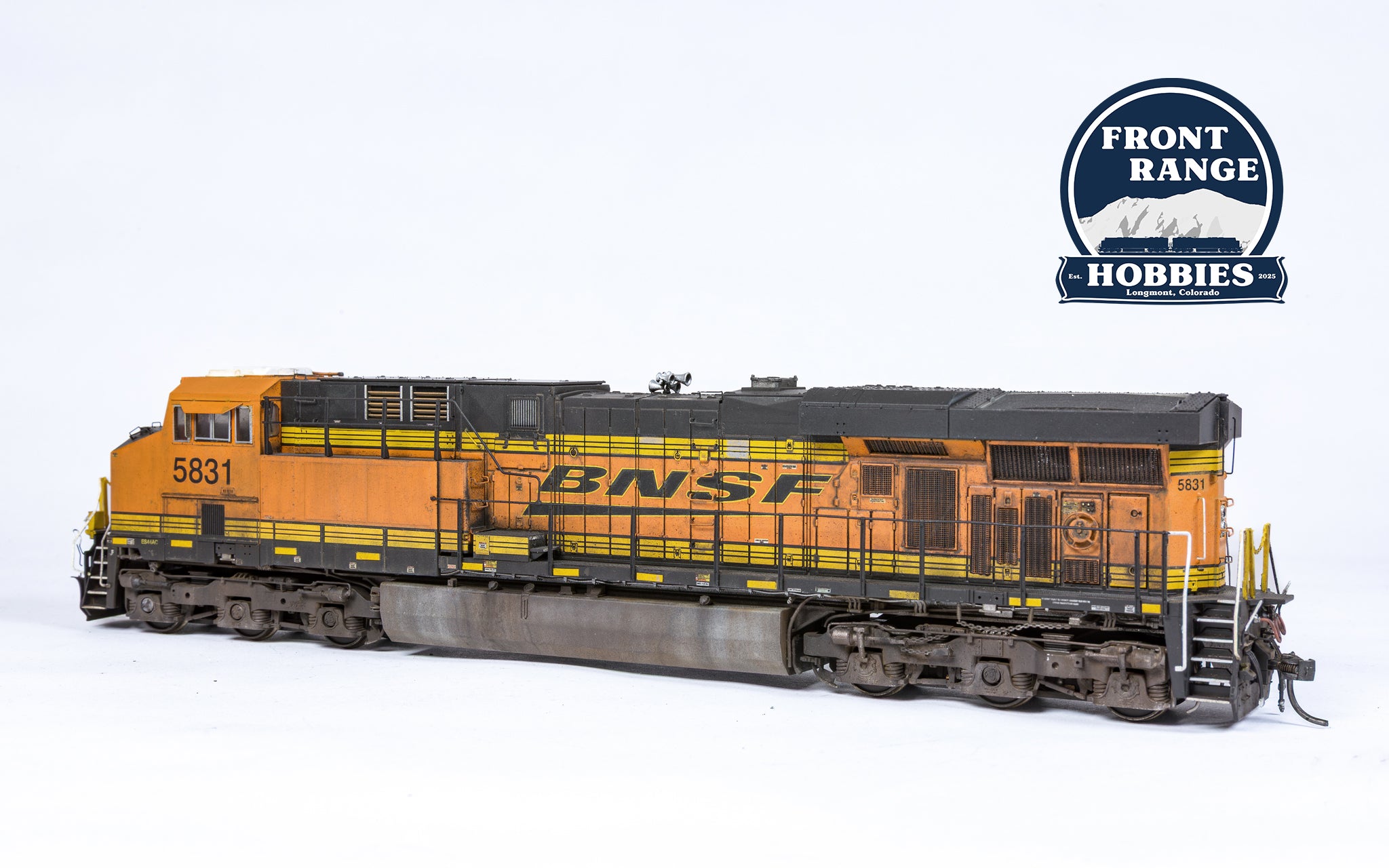 HO Scale ScaleTrains Rivet Counter GE ES44AC, BNSF/Heritage III w/PTC #5831, DCC/Sound (Weathered)