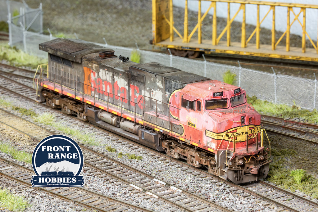 HO Scale ScaleTrains Rivet Counter BNSF ex-ATSF GE C44-9W #696, Warbonnet, (Weathered)