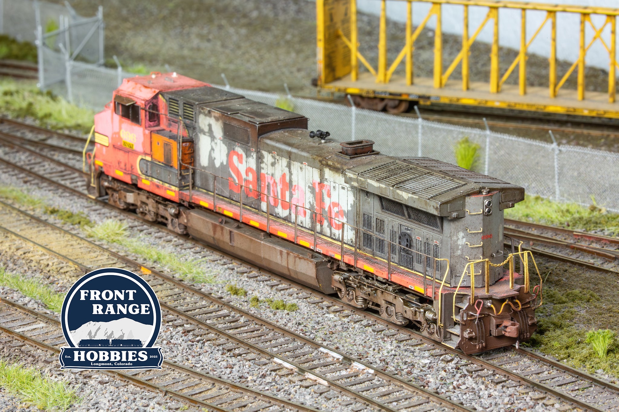 HO Scale ScaleTrains Rivet Counter BNSF ex-ATSF GE C44-9W #696, Warbonnet, (Weathered)