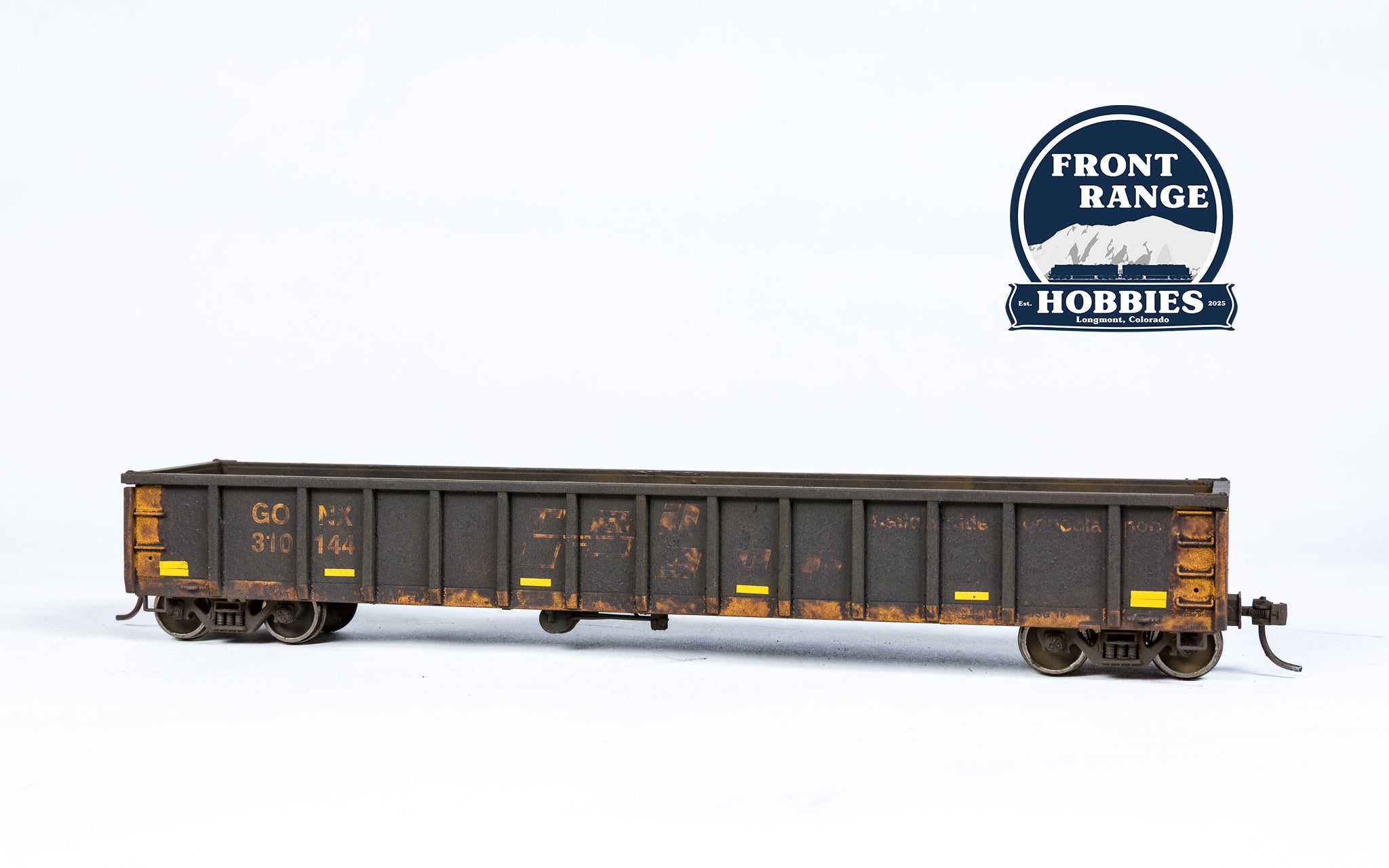 HO Scale Walthers Mainline 53' Railgon Gondola - Ready To Run -- Railgon GONX #310144 (as-built; black, yellow) (Weathered)