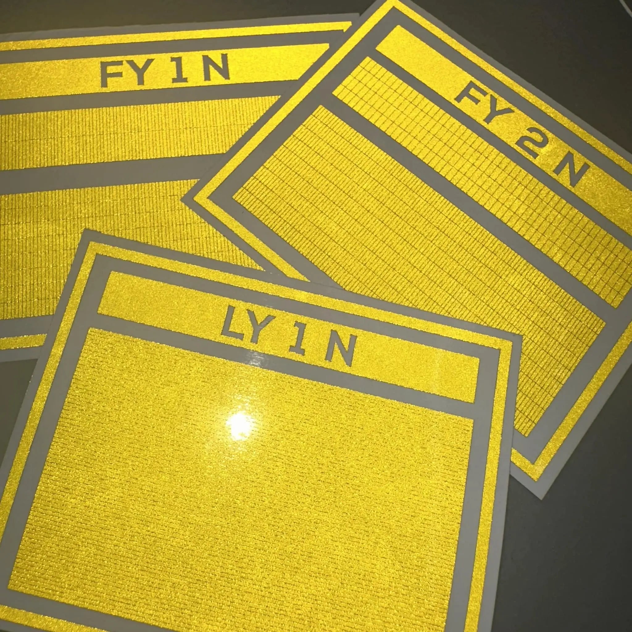 HO Scale Railroad Freight Car Bright Yellow Reflective Markings Set Fusion Scale Graphics