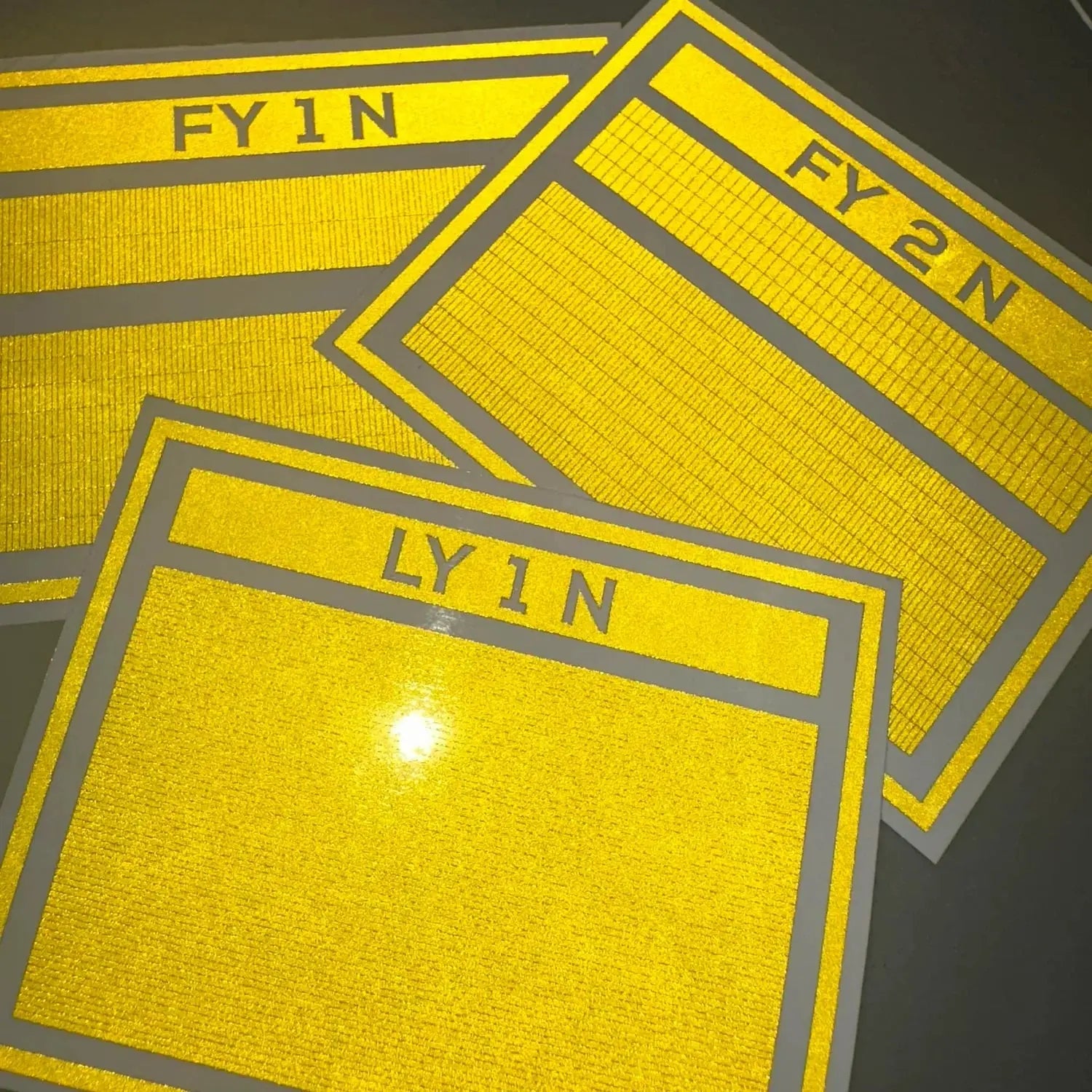 N Scale Railroad Freight Car Bright Yellow Reflective Markings Set Fusion Scale Graphics