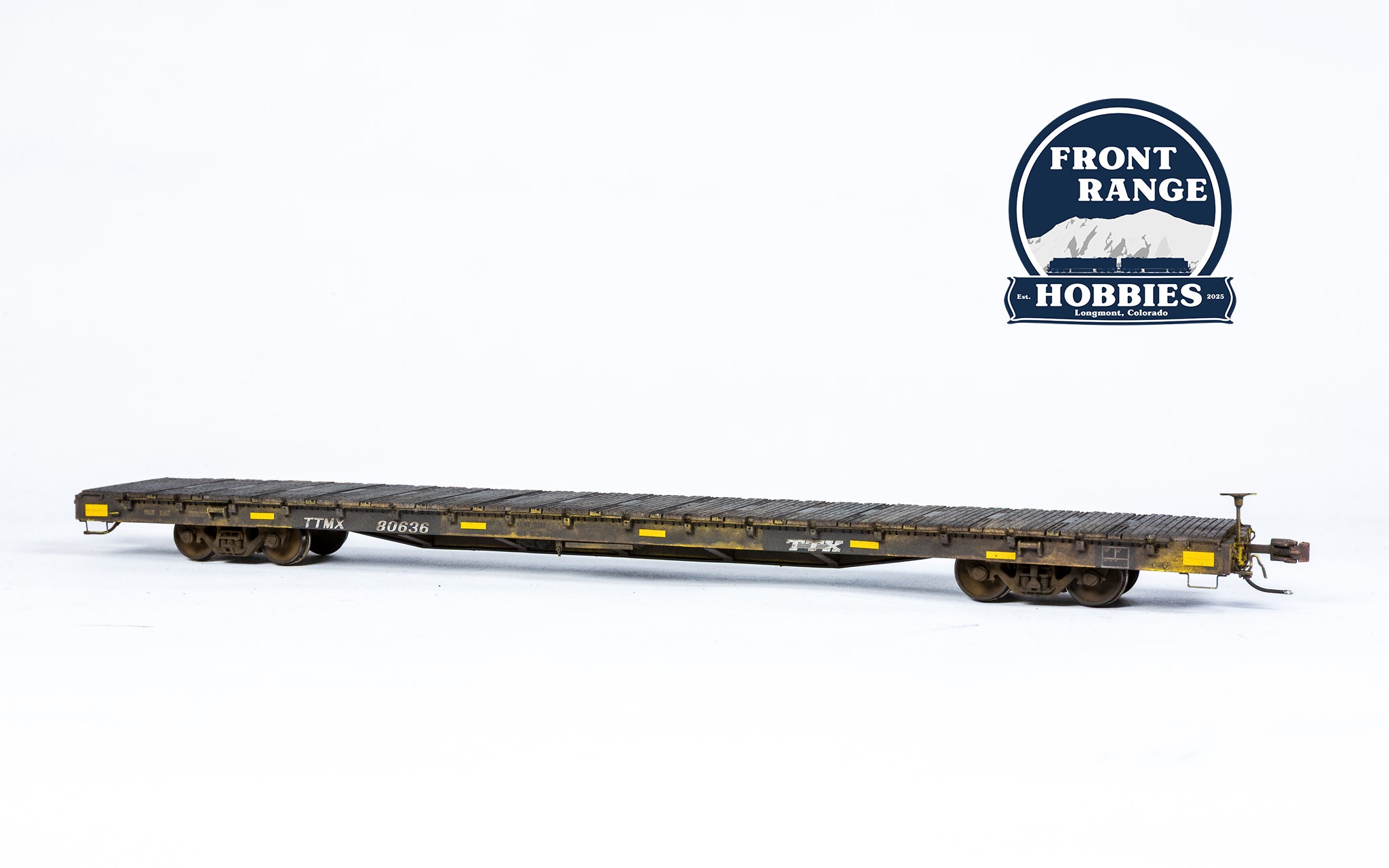 HO Scale ScaleTrains Rivet Counter HO Scale BSC F68CH Flatcar, Trailer Train/Speed Logo/TTMX #80636 (Weathered)